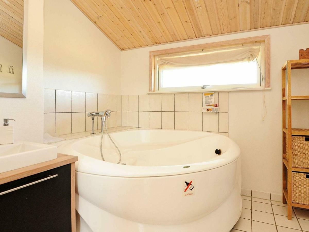8 Person Holiday Home In Fan Fanø Exterior foto